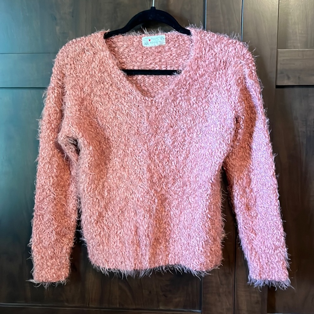 Poof Apparel chunky Knit sweater. Tons of stretch.